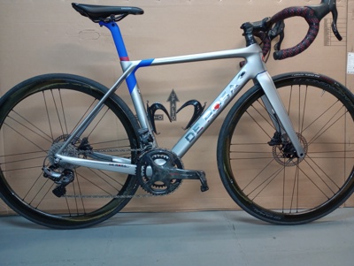 PROTOS DISC - XS 47 - Custom Silver/Blue - SR EPS 12s / Shamal Carbon