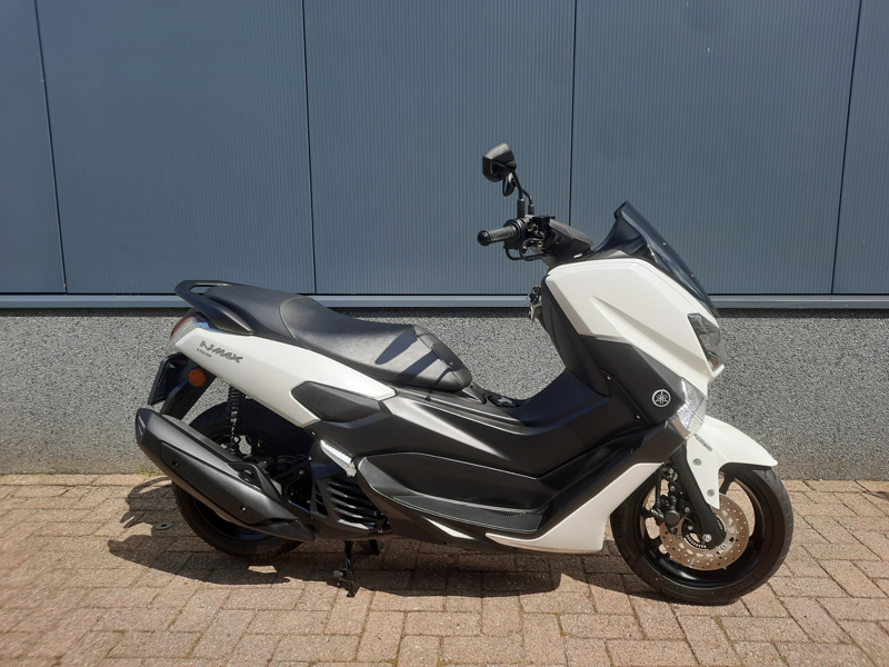 Yamaha N-Max 155 ( A2 Rijbewijs )