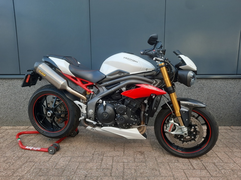 VERKOCHT ....Triumph Speed Triple R