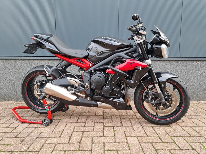 Triumph Street Triple R 675