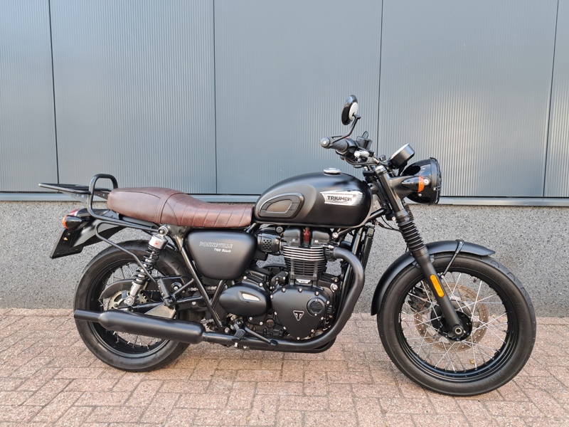 Triumph Bonneville T 100 Black