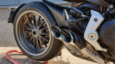 VERKOCHT ...........Ducati X diavel  zwart 2016
