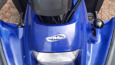 SMC 200 blauw met kenteken