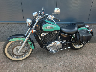 VERKOCHT .....Honda VT 1100 Shadow ACE