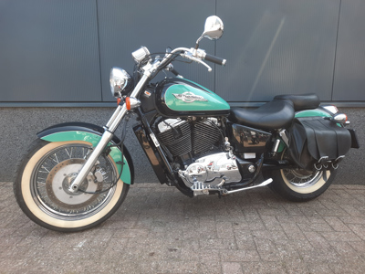 VERKOCHT .....Honda VT 1100 Shadow ACE