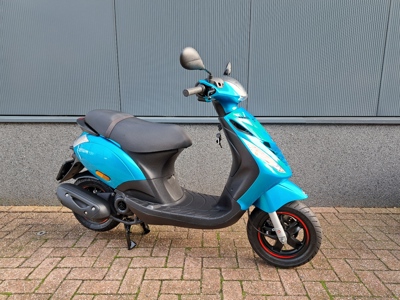 VERKOCHT ....Piaggio Zip Special  45 km/h