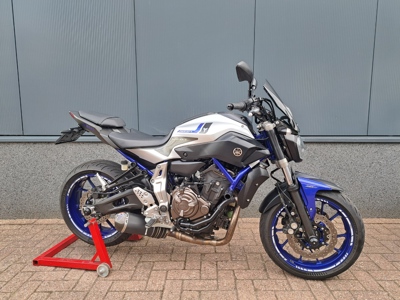 .....Yamaha MT-07   (a2 / 35kw geschikt)