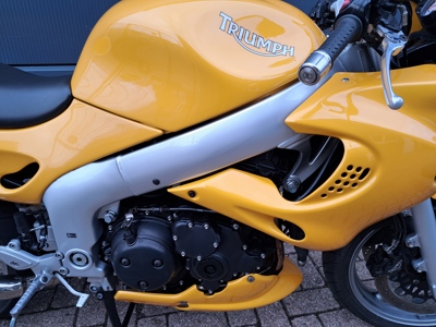 Triumph Sprint RS 955i