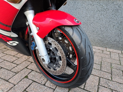 Yamaha R6 rood-wit