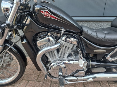 Suzuki Intruder VS 600 (A2)