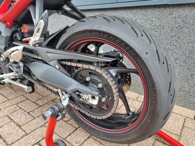 VERKOCHT .....Triumph Street Triple R 675