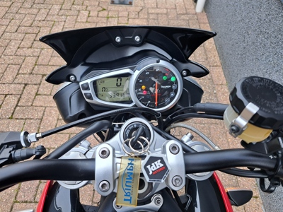 Triumph Street Triple R 675