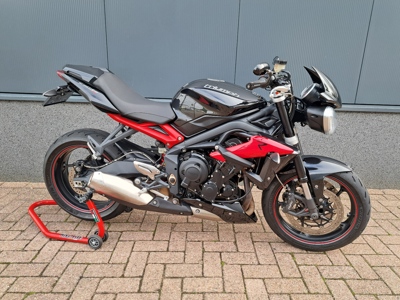 Triumph Street Triple R 675