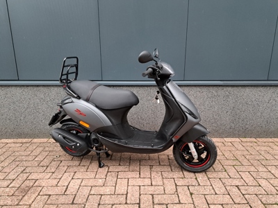 Piaggio Zip 45 km/h