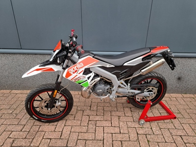 VERKOCHT ....Aprilia SX 50 supermotard