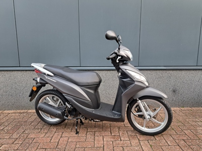 VERKOCHT ..... Honda NSC 50 Vision 45  km/h