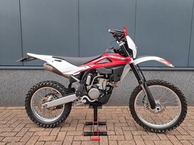 VERKOCHT Husqvarna TE 310 R  enduro 2011   (A2)