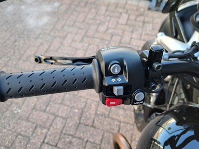 Triumph Street Twin 900 ABS