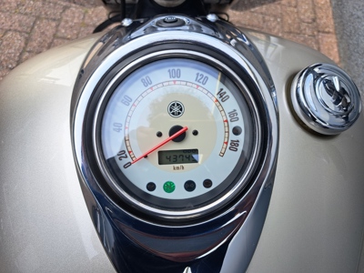 Yamaha XVS 1100  Dragstar Classic