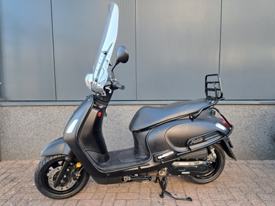 Fiddle IV mat-zwart 45  km/h