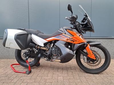 790 Adventure