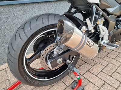 Suzuki GSR 750
