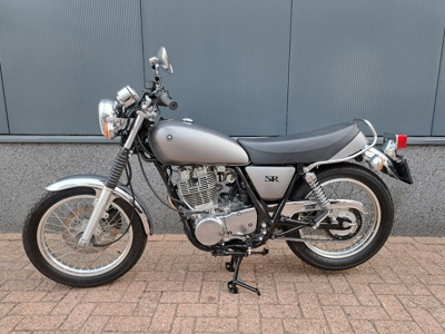 Yamaha SR 400 ( A2- rijbewijs )