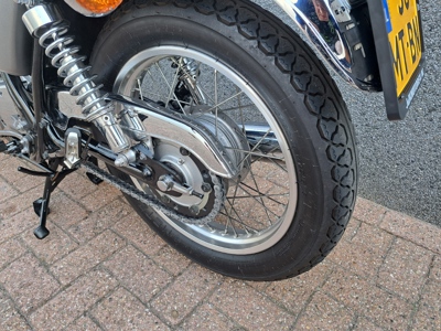 Yamaha SR 400 ( A2- rijbewijs )