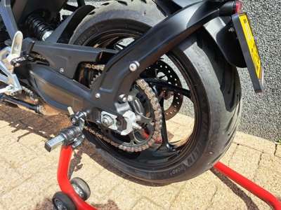 VERKOCHT ..........Triumph Trident 660