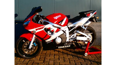 VERKOCHT ......Yamaha R6 rood-wit