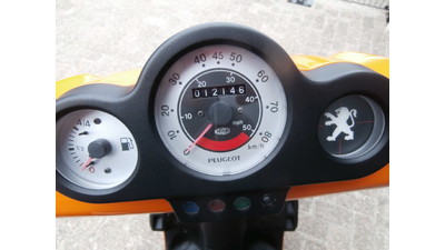 VERKOCHT Speedfight II zwart-oranje 25 km/h (nieuwstaat!!)