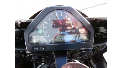 VERKOCHT ..... Honda CBR 1000 RR Fireblade 2004