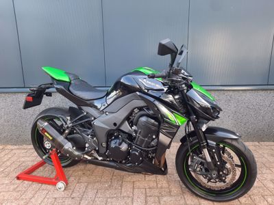 ..... Kawasaki  Z 1000  ABS  2018  nieuwstaat    ( 1300 km )