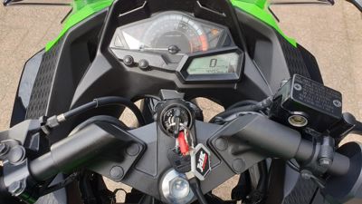 VERKOCHT .....Kawasaki Ninja 300 groen 2017 (A2 rijbewijs)