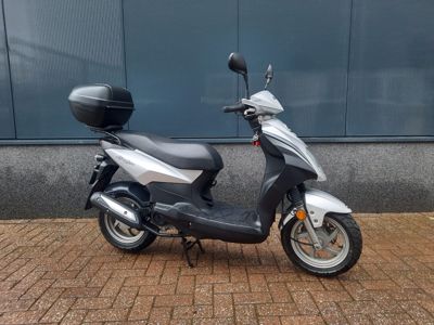VERKOCHT .....SYM Simply zilver 45 km/h 2015