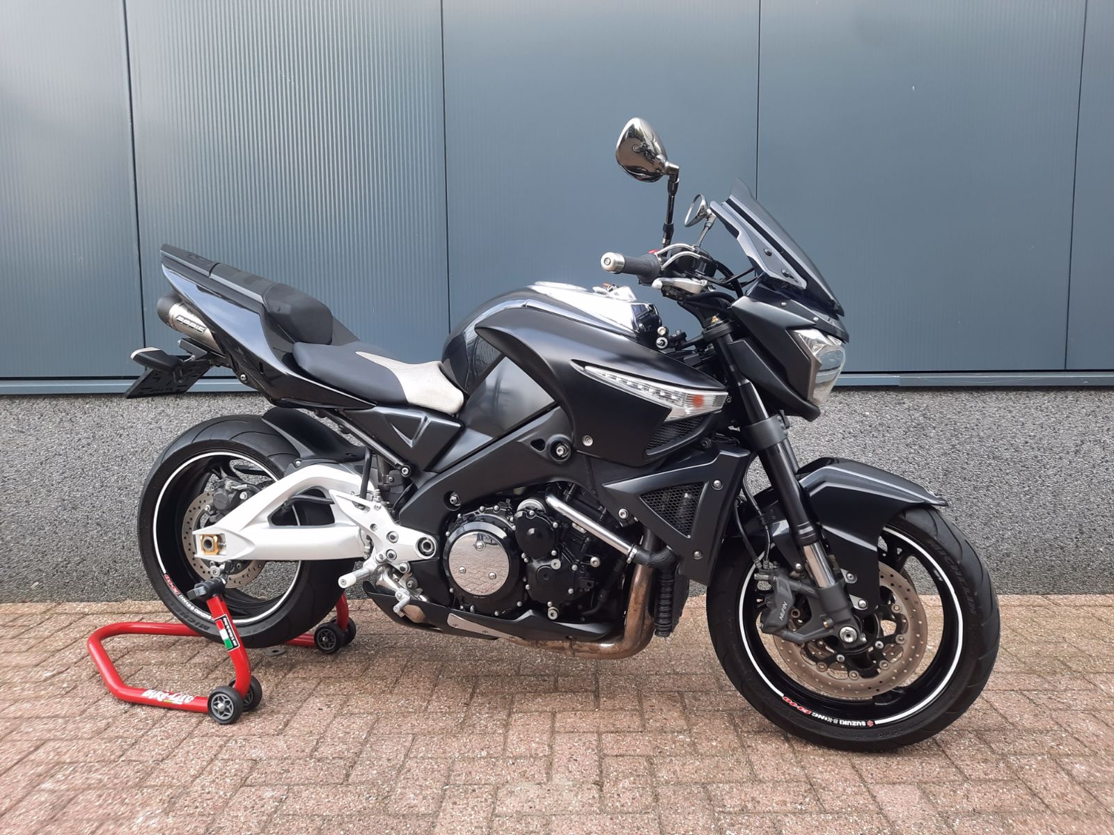 VERKOCHT ....Suzuki GSX 1300 B-king Bestellen Bij JdKMotoren.nl