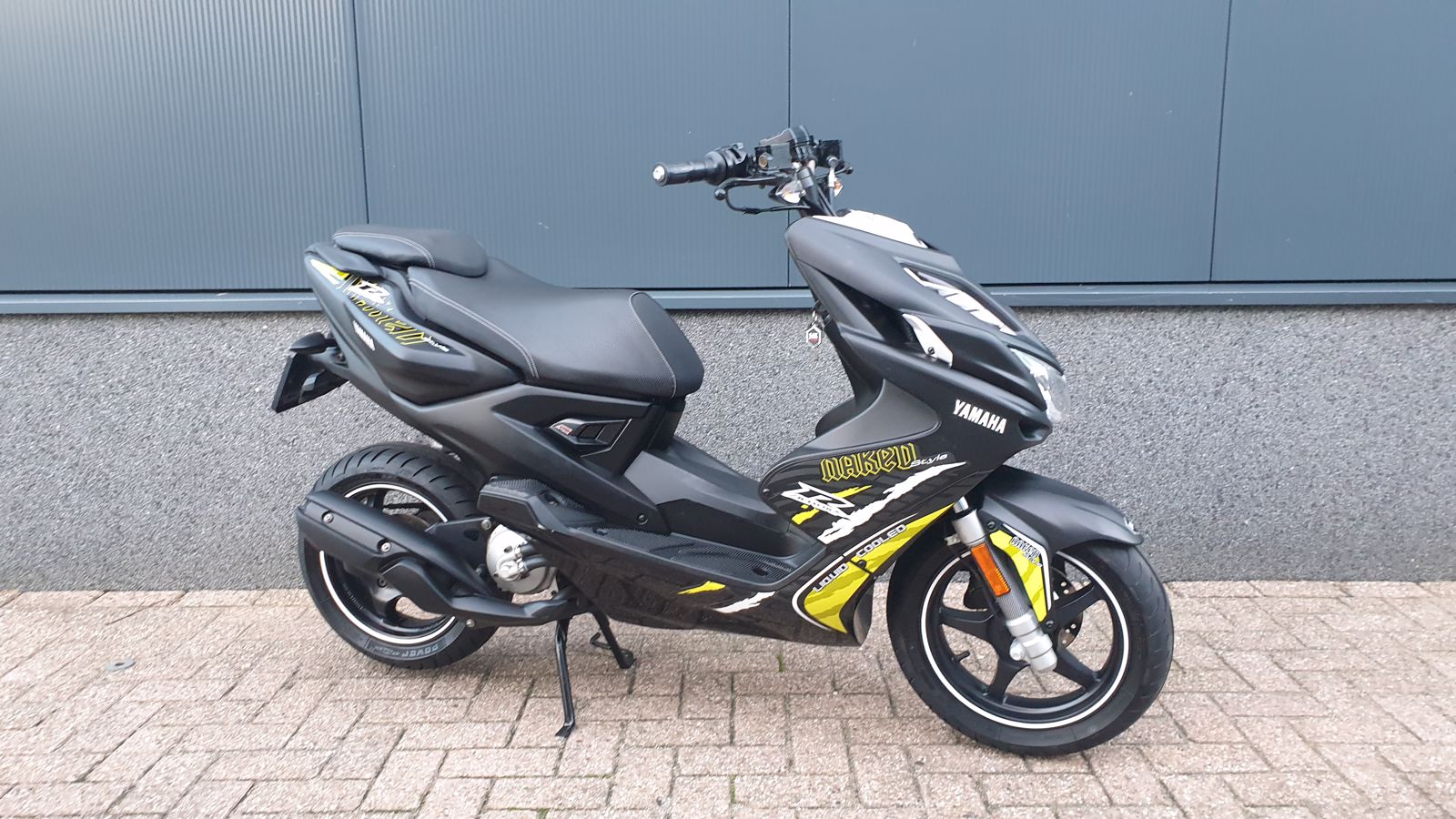 Verkocht Yamaha Aerox R Naked Style 2014 Zwart 45 Km H Bestellen Bij