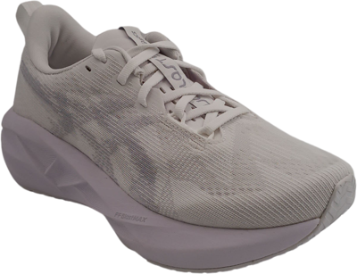 Novablast 5 white/piedmont grey