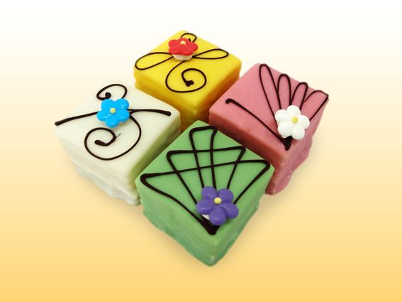 Petit four