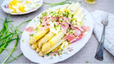 Recept: Asperges met ham en een eitje