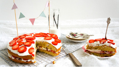 Recept: Aardbeientaart met slagroom