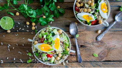 Recept: Quinoasalade met kikkererwten