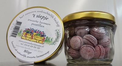 Zwarte bes pastilles